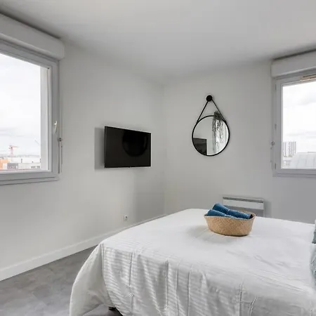 Apartment Premium Flat 6 People With Billard And Terrace Stade De France
